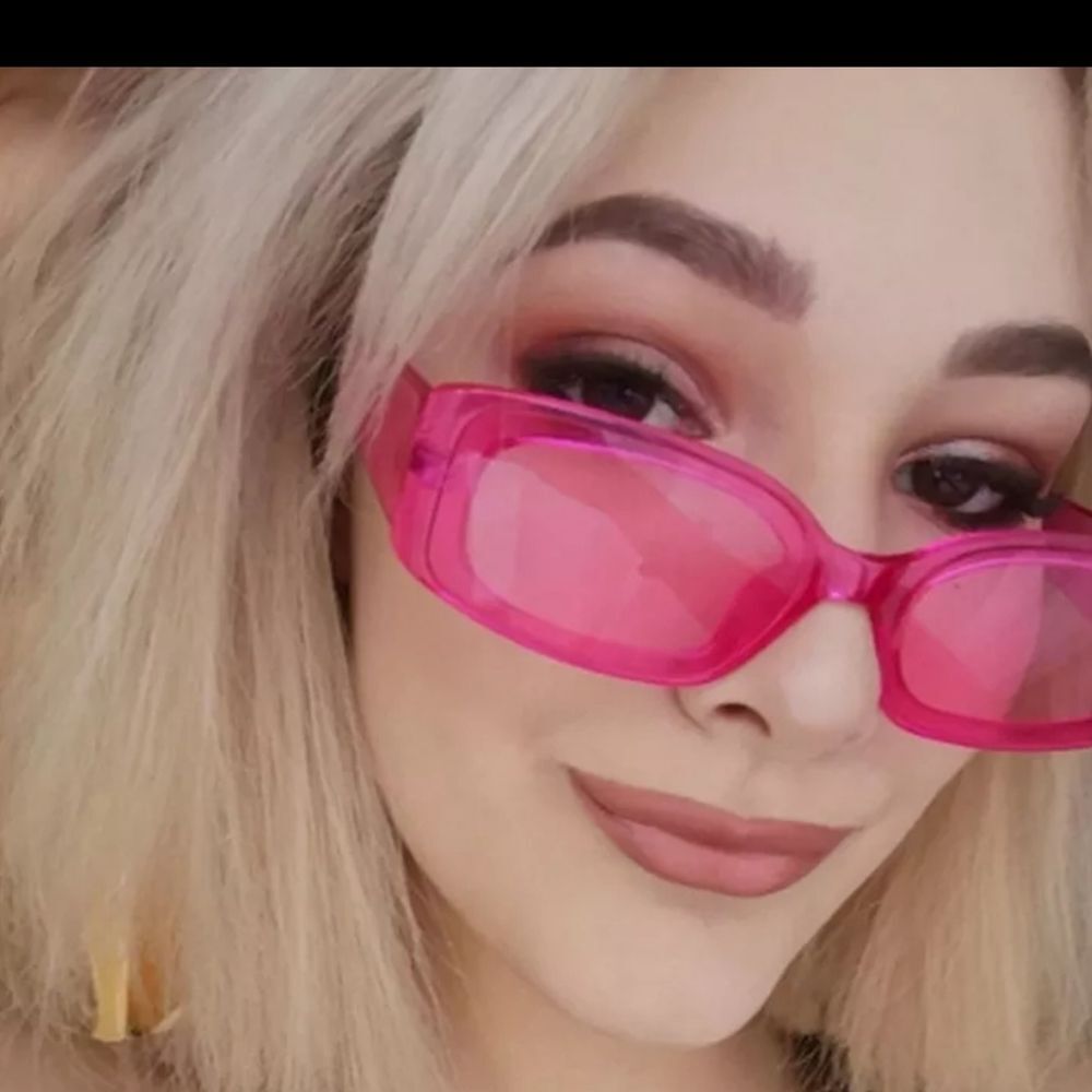 NWOT Y2K Square Pink Sunglasses